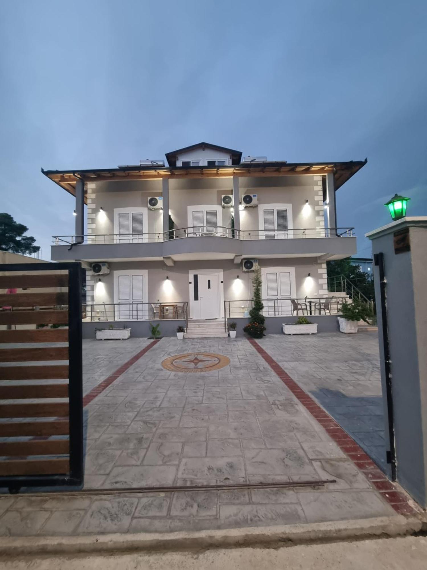 Vila Soleil Влёра Экстерьер фото